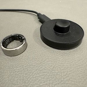 Oura Ring Horizon size 7 in very good condition